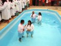 Pr. Everaldo Soares batiza 44 novos membros em Chã do Pilar