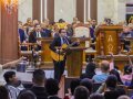 Pr. Alberto Olímpio ministra no culto de doutrina na igreja sede