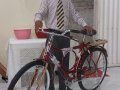 Obreiros de Capelinha recebem bicicletas para evangelização