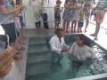 Pr. Israel Santos batiza cinco novos membros da AD Monteirlópolis