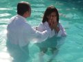 Senador Rui Palmeira| 71 novos convertidos recebem o batismo nas águas