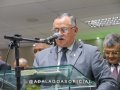 Pastor-presidente José Orisvaldo Nunes de Lima ministra no Culto de Doutrina do templo-sede