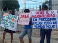 Jovens da AD Fernandez realizam evangelismo criativo na Avenida Durval de Góes Monteiro