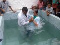 Pr. João Marcelo batiza 15 novos membros da AD Cacimbinhas