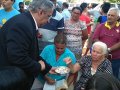 Pr. Carlos Gomes batiza 60 novos membros da Assembleia de Deus em Penedo