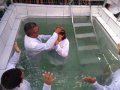 Pr. Israel Santos batiza 31 novos membros da Assembleia de Deus em Minador do Negrão