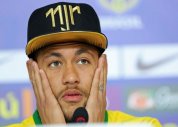 Neymar sobre joelhada: 'Deus me abençoou naquele lance'
