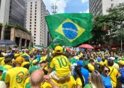 “O Brasil não é antissemita”: manifestação na Paulista é marcada por apoio a Israel