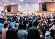 Santa Ceia de fevereiro reúne centenas de evangélicos na igreja sede