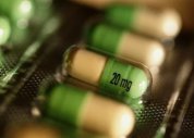 Criança que foi contaminada com o vírus HIV pela mãe é curada, mostra estudo