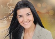 Cantora Karine Uchôa lança primeiro CD na AD Vergel do Lago