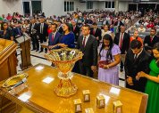 Rev. José Orisvaldo Nunes de Lima consagra diáconos e presbíteros do interior