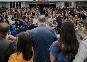 Culto de doutrina reúne centenas de evangélicos na igreja sede