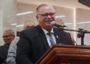Culto de doutrina reúne centenas de evangélicos na igreja sede