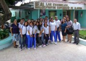 Alunos do Coparb arrecadam donativos e levam ao Leal