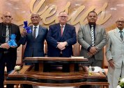 Pastor-presidente participa dos 16 anos da Assembleia de Deus no D.E.R.