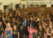 Salvação, batismo e renovo selam dia de congresso em Bebedouro
