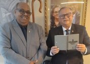 Pastor-presidente é homenageado por jovens do CONJOAAD em Igreja Nova