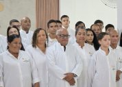 Pr. Pedro Idalino batiza 33 novos membros na Assembleia de Deus em Messias