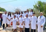 Missão em Honduras celebra oito anos da igreja no bairro 03 de Outubro