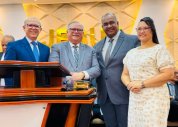 Culto em ação de graças celebra aniversário do pastor Almezio Alves em Canindé de São Francisco