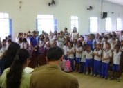 Culto da Família recebe casal de missionários no colégio assembleiano