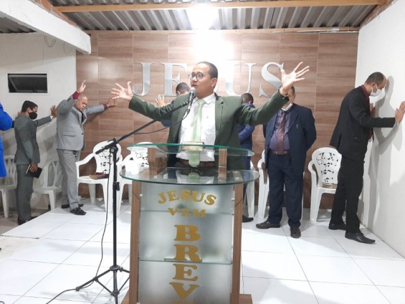 Arrastando multidões, Bispo Bruno Leonardo promove grande culto em Maceió -  Tribuna do Agreste – o portal de Arapiraca e região