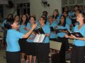 Sanfoneiro de Jesus toca o seu acordeão na igreja-sede
