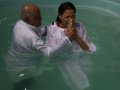 Pr. Pedro Idalino batiza 33 novos membros na Assembleia de Deus em Messias