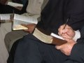 Sanfoneiro de Jesus toca o seu acordeão na igreja-sede