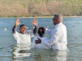 Pr. Israel Santos batiza 48 novos membros da Assembleia de Deus em Traipu