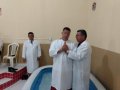 Pr. Ivan Ramos celebra batismo no Núcleo Ressocioalizador da Capital