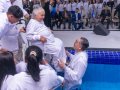 Assembleia de Deus em Maceió batiza 267 novos membros