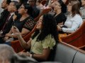 Culto de doutrina reúne centenas de evangélicos na igreja sede