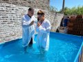Missionário Rafael Felizardo batiza cinco novos membros em Colón, na Argentina