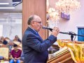 AD Farol celebra o aniversário do pastor-presidente e da irmã Vaninha