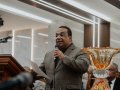 Culto de doutrina reúne centenas de evangélicos na igreja sede