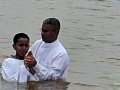 Pr. Adriano Carneiro batiza nove pessoas no distrito Lagoa Grande