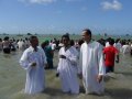 Assembleia de Deus em Maceió batiza cerca de duas mil pessoas no mar