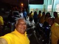 Irmãos da AD Parque das Árvores evangelizam durante a madrugada no Mercado da Produção