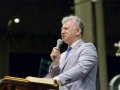 Abertura da Convenção Estadual reúne milhares de evangélicos no Ginásio do SESI