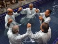 168 novos membros da Assembleia de Deus descem às águas batismais