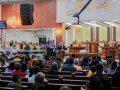 Pr. Luciano de Aquino ministra na igreja sede sobre a renovação espiritual