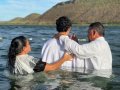Pr. Israel Santos batiza 48 novos membros da Assembleia de Deus em Traipu
