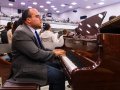 Pr. Edmagno Nunes ministra na Santa Ceia de outubro na igreja sede