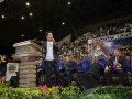 Milhares de evangélicos lotam o Ginásio do Sesi para assistir ao encerramento da Convenção Estadual