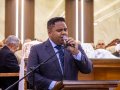 Pr. Laércio Rodrigues ministra na Santa Ceia de outubro na igreja sede