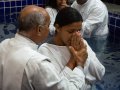Assembleia de Deus em Maceió batiza 152 novos membros