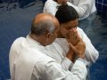 Assembleia de Deus em Maceió batiza 152 novos membros