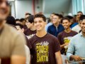 Jovens e adolescentes participam de estudos bíblicos no CONJOAAD 2026